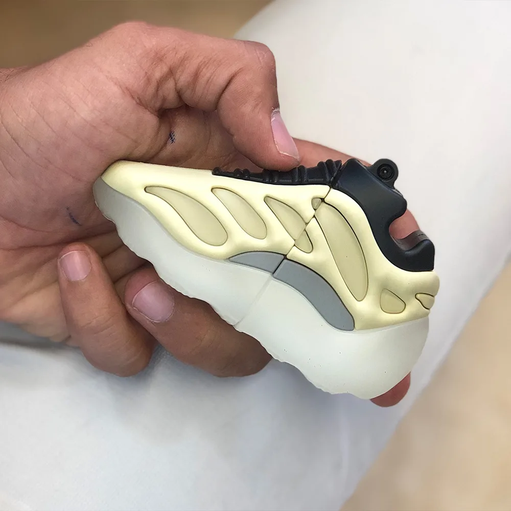 1 خرید کاور ایرپاد yeezy ییزی برای ایرپاد 1/2 با کمترین قیمت - فروشگاه اینترنتی لئون تک