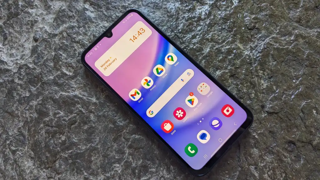 A15-2 10 نکته درباره گلکسی A15 - بررسی کامل میان رده سامسونگ - فروشگاه اینترنتی لئون تک