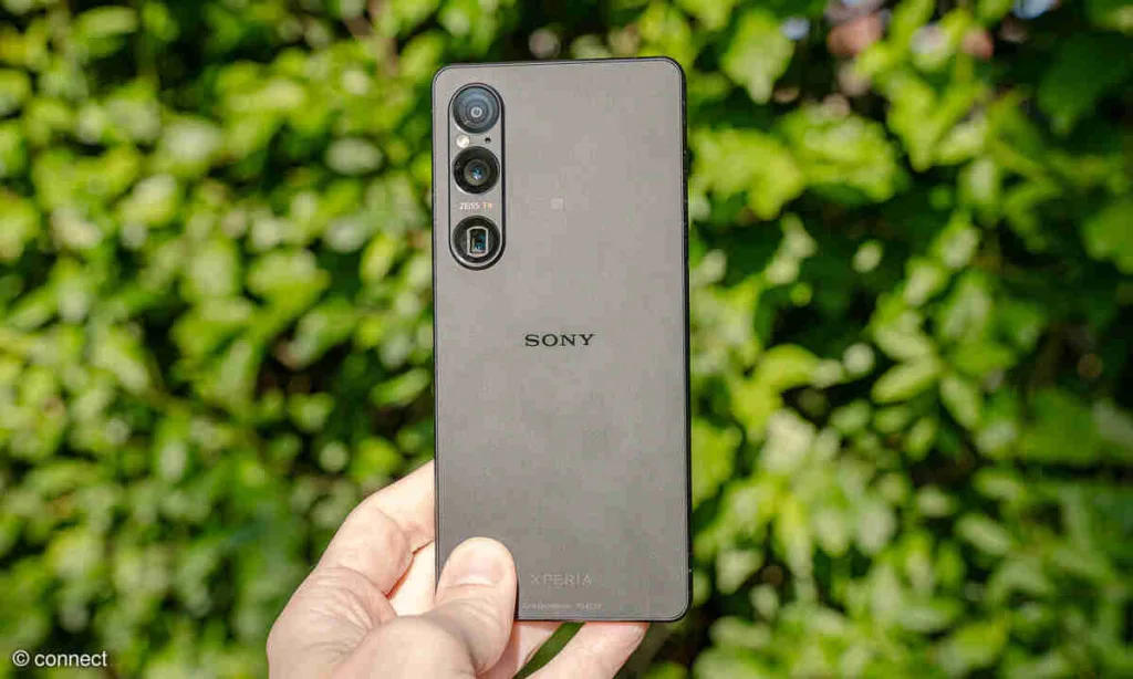 Sony-Xperia-1-VI-8 10 انتخاب برتر: بهترین موبایلهای 2024 برای همه کاربران - فروشگاه اینترنتی لئون تک